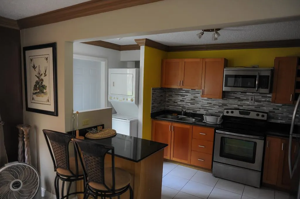 Mango Walk Country Club Suites Montego Bay 0*,  Jamaika